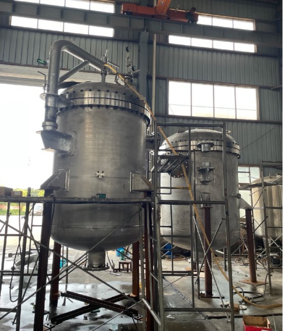 Pressure Vessels and Reactors Pressure Vessels and Reactors